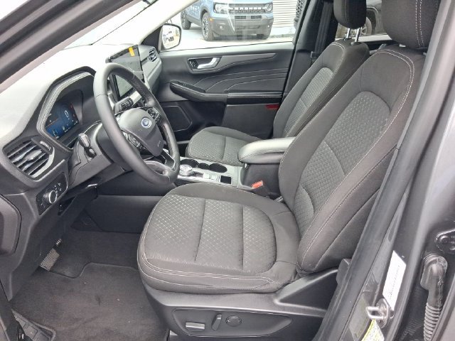 Used 2023 Ford Escape Active FWD image 12