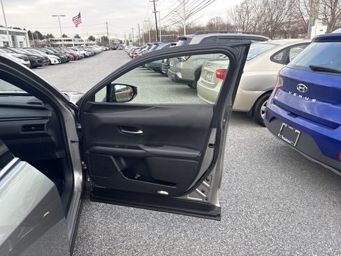 Used 2020 Lexus UX 250h w/ Premium Package image 8