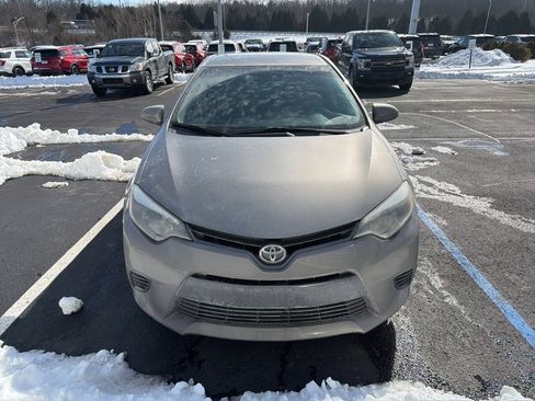 Used 2015 Toyota Corolla L image 2