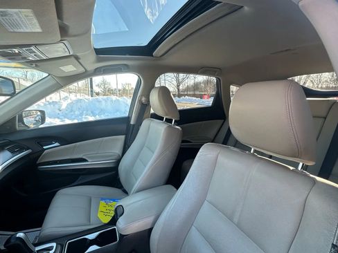 Used 2014 Honda Crosstour EX-L image 17