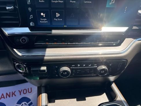 Used 2024 Chevrolet Silverado 1500 High Country w/ Technology Package AWD/4WD image 27