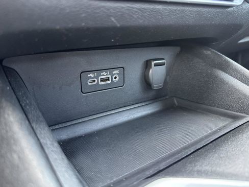 Used 2025 Nissan Altima 2.5 SV FWD image 26