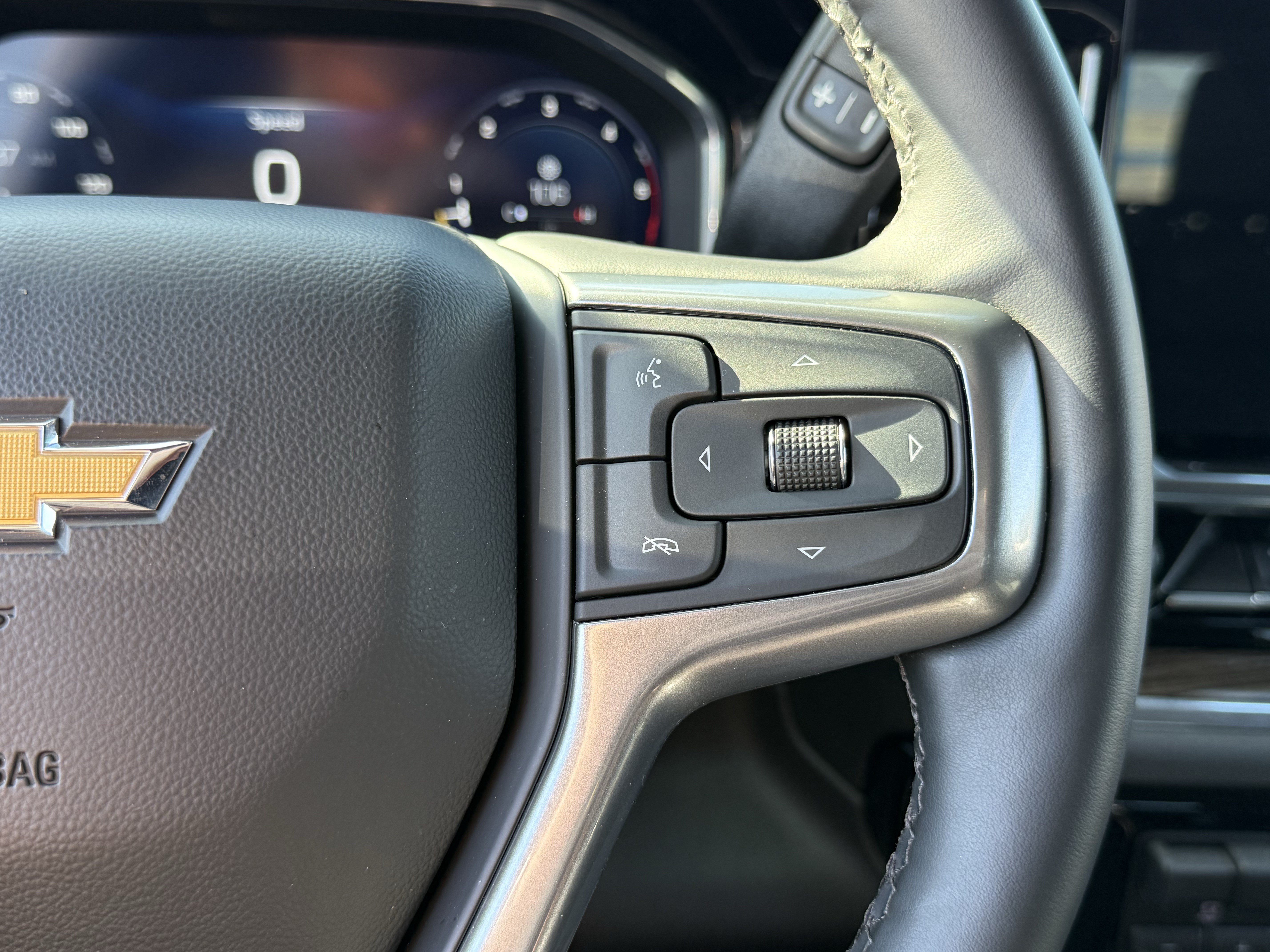 Used 2025 Chevrolet Silverado 2500 LT w/ All Star Edition AWD/4WD image 18