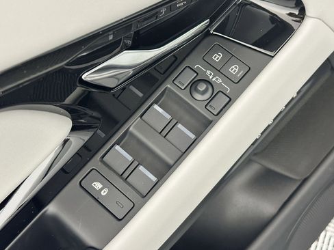New 2026 Land Rover Range Rover Evoque S image 20
