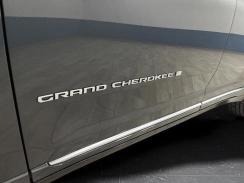 Used 2024 Jeep Grand Cherokee L Summit image 41