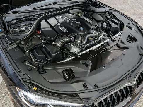 Used 2022 BMW M850i xDrive Coupe w/ Driving Assistance Package image 59