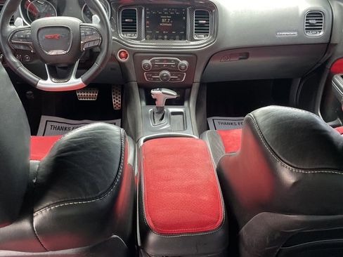Used 2016 Dodge Charger SRT image 7