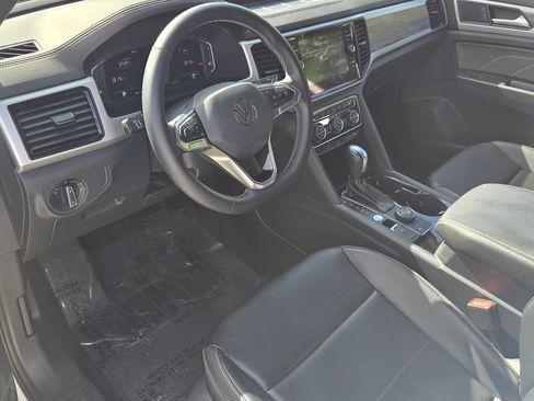 Used 2022 Volkswagen Atlas Cross Sport SE AWD/4WD image 11