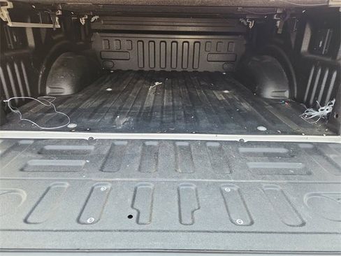 Used 2017 Ford F150 Platinum w/ Equipment Group 701A Luxury image 26