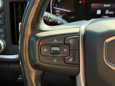 Used 2021 GMC Sierra 1500 SLT w/ SLT Premium Plus Package AWD/4WD image 17