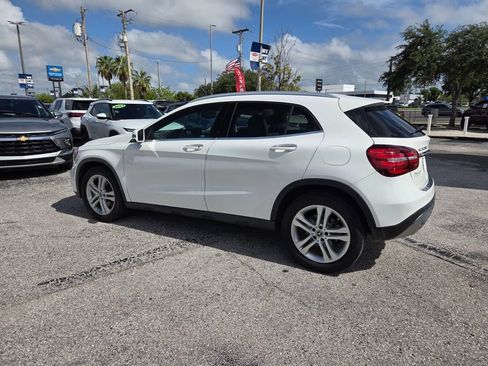 Used 2019 Mercedes-Benz GLA 250 w/ Premium Package image 11