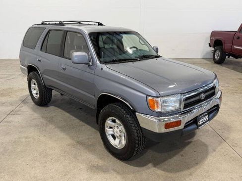 Used 1996 Toyota 4Runner SR5 AWD/4WD image 6