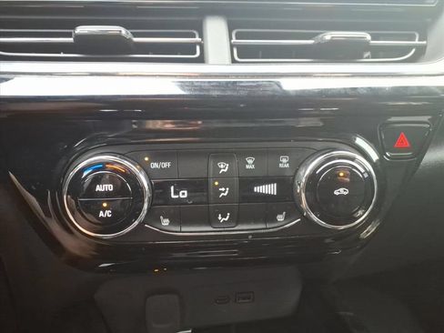 Used 2026 Chevrolet Trax RS w/ Driver Confidence Package FWD image 16