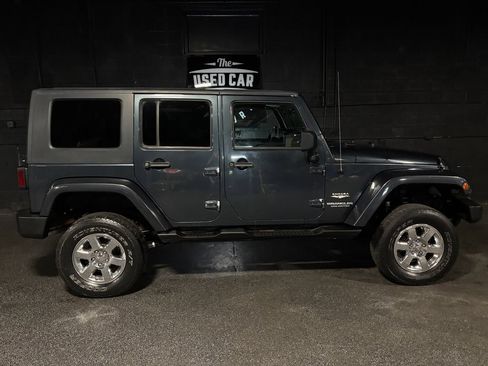 Used 2007 Jeep Wrangler Unlimited Sahara AWD/4WD image 8
