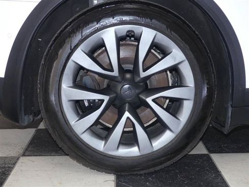 Used 2022 Tesla Model X AWD/4WD image 33