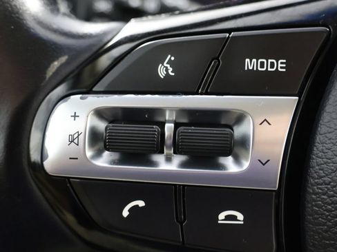 Used 2019 Kia Cadenza Technology FWD image 11