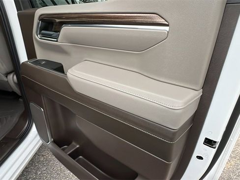 Used 2024 Chevrolet Silverado 1500 LT Trail Boss w/ Convenience Package II image 19