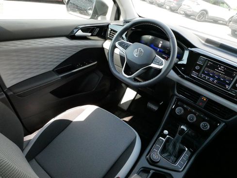 Certified 2024 Volkswagen Taos S AWD/4WD image 10