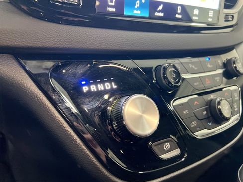 New 2025 Chrysler Voyager LX image 16