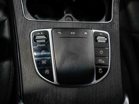 Certified 2022 Mercedes-Benz GLC 300 image 22