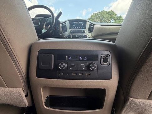 Used 2019 GMC Yukon XL SLT w/ Open Road Package RWD image 19