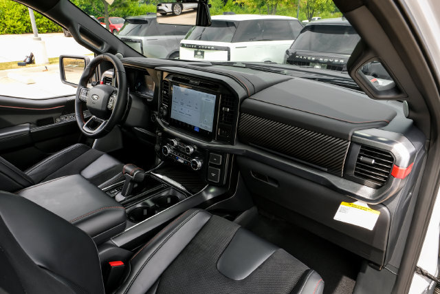 Used 2025 Ford F150 Raptor AWD/4WD image 16