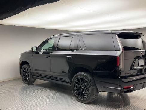 Used 2024 Cadillac Escalade Sport Platinum AWD/4WD image 4