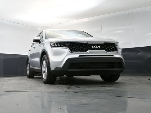 Certified 2022 Kia Sorento LX FWD image 25