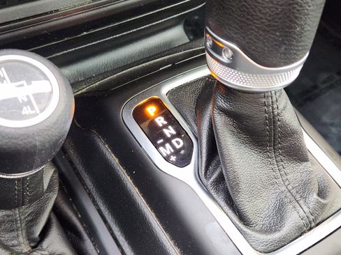 Used 2020 Jeep Wrangler Unlimited Sport S image 26