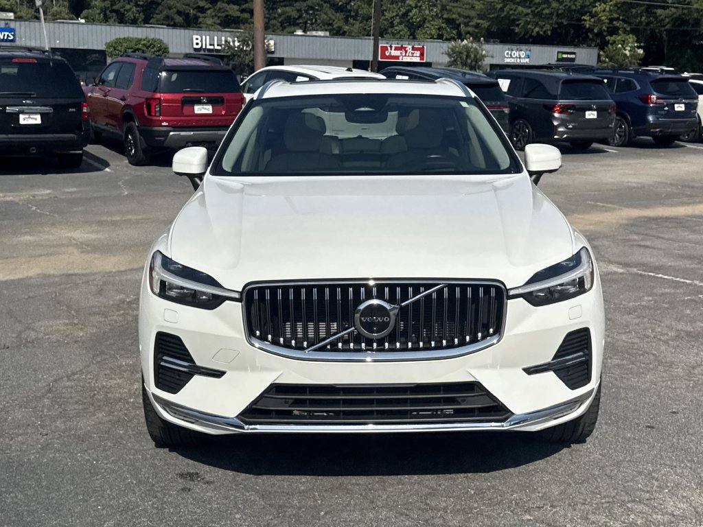 Used 2023 Volvo XC60 B5 Ultimate w/ Climate Package AWD/4WD image 2