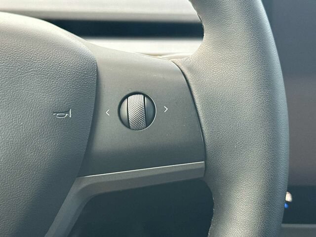 Used 2022 Tesla Model 3 Standard Range RWD image 28