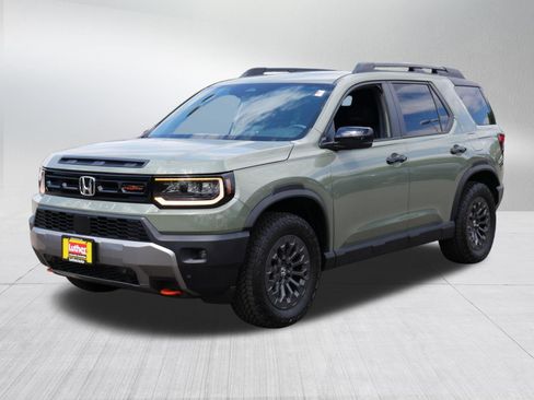 Certified 2026 Honda Passport TrailSport image 3