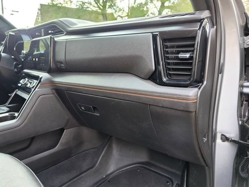 Used 2024 GMC Sierra 2500 AT4 w/ AT4 Preferred Package AWD/4WD image 58