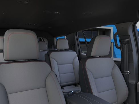 New 2026 Chevrolet Traverse LT w/ Driver Confidence Package FWD image 24