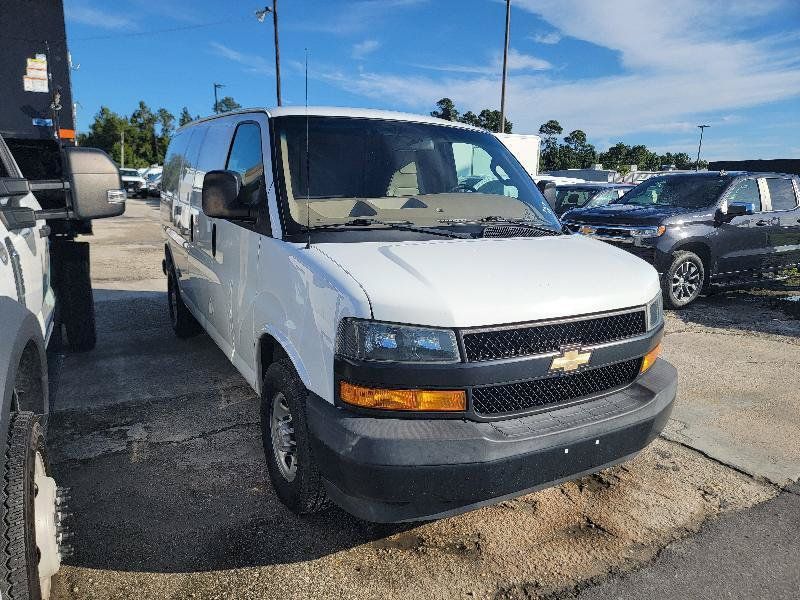 Used 2019 Chevrolet Express 2500 w/ Driver Convenience Package RWD image 2