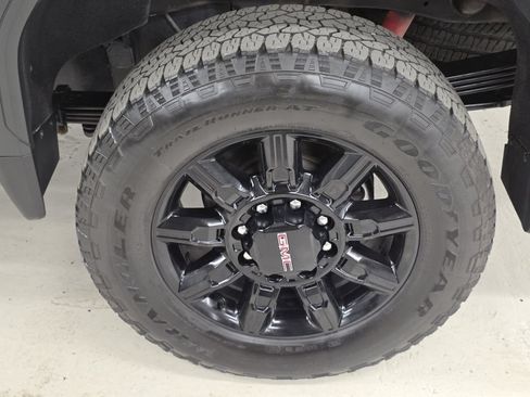 Used 2025 GMC Sierra 2500 AT4 w/ AT4 Premium Plus Package AWD/4WD image 62