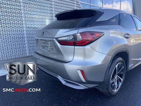 Used 2017 Lexus RX 450h AWD image 12