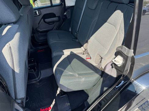 Used 2024 Jeep Wrangler Unlimited Sport image 7