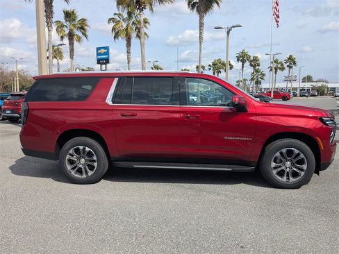 New 2026 Chevrolet Suburban LT w/ Comfort Package image 2