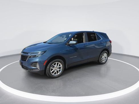 Used 2024 Chevrolet Equinox LT AWD/4WD image 4
