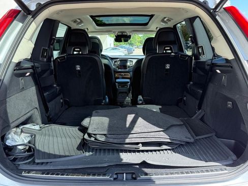 Used 2022 Volvo XC90 T8 Inscription Expression w/ Advanced Package AWD/4WD image 5