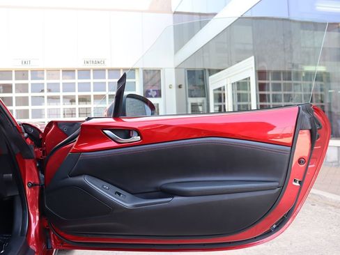 Used 2017 MAZDA MX-5 Miata RF Grand Touring image 67