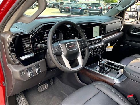 Certified 2024 GMC Sierra 1500 SLT image 17