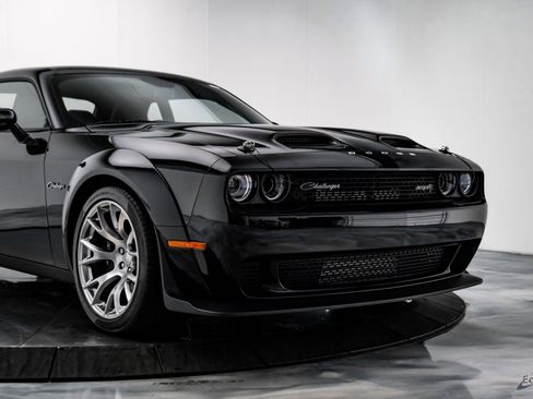 Used 2023 Dodge Challenger SRT Hellcat Redeye image 27