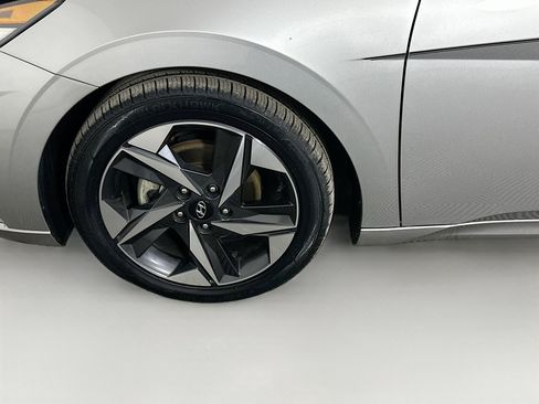 Certified 2022 Hyundai Elantra SEL w/ Convenience + Premium Package image 30