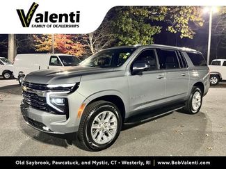 Used 2025 Chevrolet Suburban Premier AWD/4WD video 1