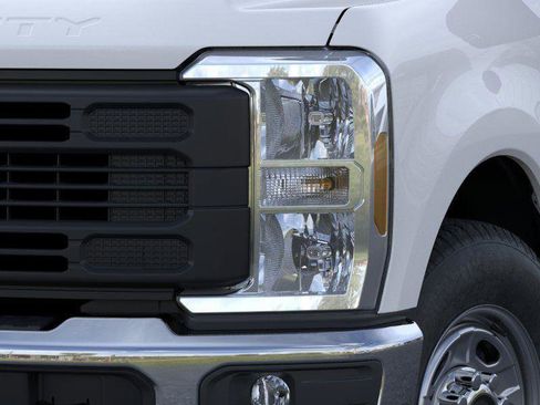 New 2026 Ford F350 XL w/ XL Chrome Package image 18