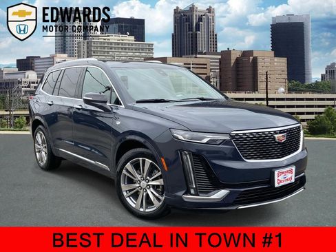 Used 2025 Cadillac XT6 Premium Luxury image 1