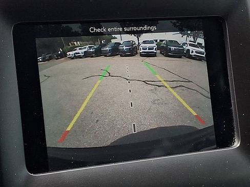 Used 2019 Jeep Cherokee Latitude w/ Popular Appearance Group FWD image 14