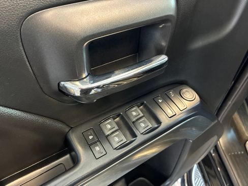 Used 2018 Chevrolet Silverado 1500 LT w/ All Star Edition AWD/4WD image 10